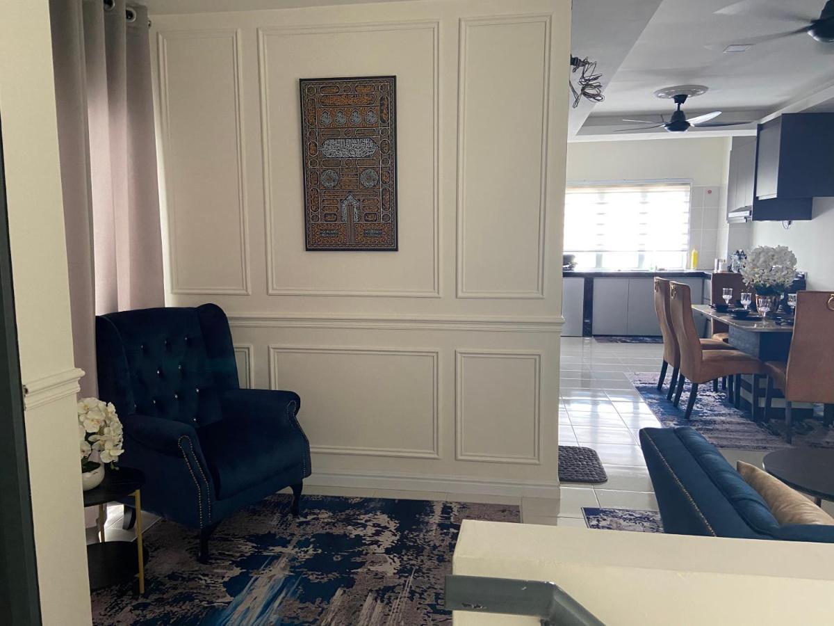 Cheerfull3 Bedroom Townhouse Terrace Kampung Dengkil Exterior photo